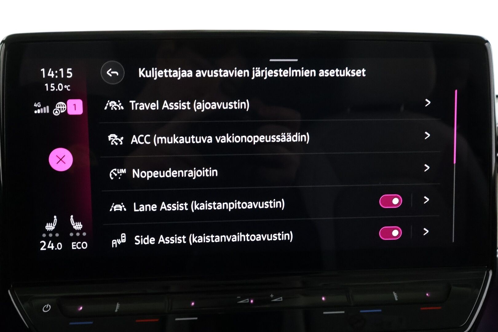 VOLKSWAGEN ID. BUZZ 2024 82kWh 150kW - | Koukku | ACC | Matrix-LED | 360 | Hierovat Sporttipenkit Muistilla | Navi | Kaistavahti | Keyless | Merkkihuollot |