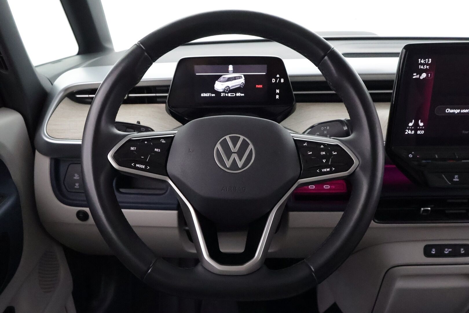 VOLKSWAGEN ID. BUZZ 2024 82kWh 150kW - | Koukku | ACC | Matrix-LED | 360 | Hierovat Sporttipenkit Muistilla | Navi | Kaistavahti | Keyless | Merkkihuollot |