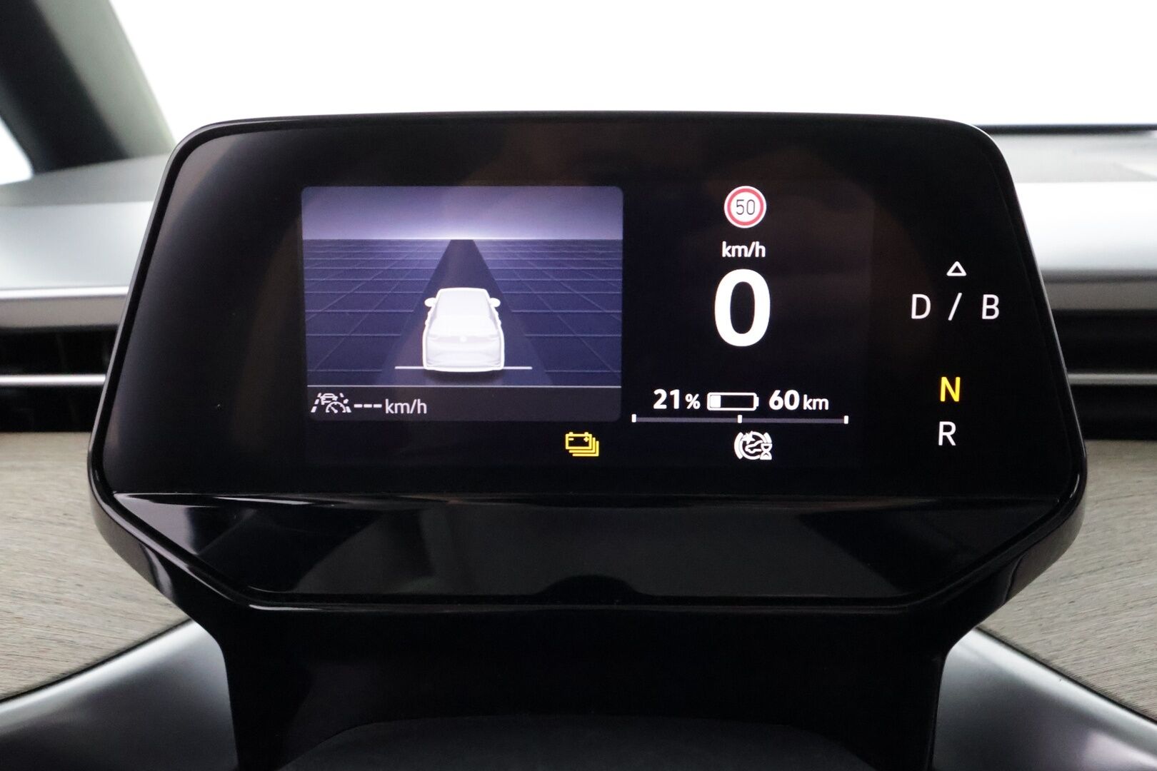VOLKSWAGEN ID. BUZZ 2024 82kWh 150kW - | Koukku | ACC | Matrix-LED | 360 | Hierovat Sporttipenkit Muistilla | Navi | Kaistavahti | Keyless | Merkkihuollot |