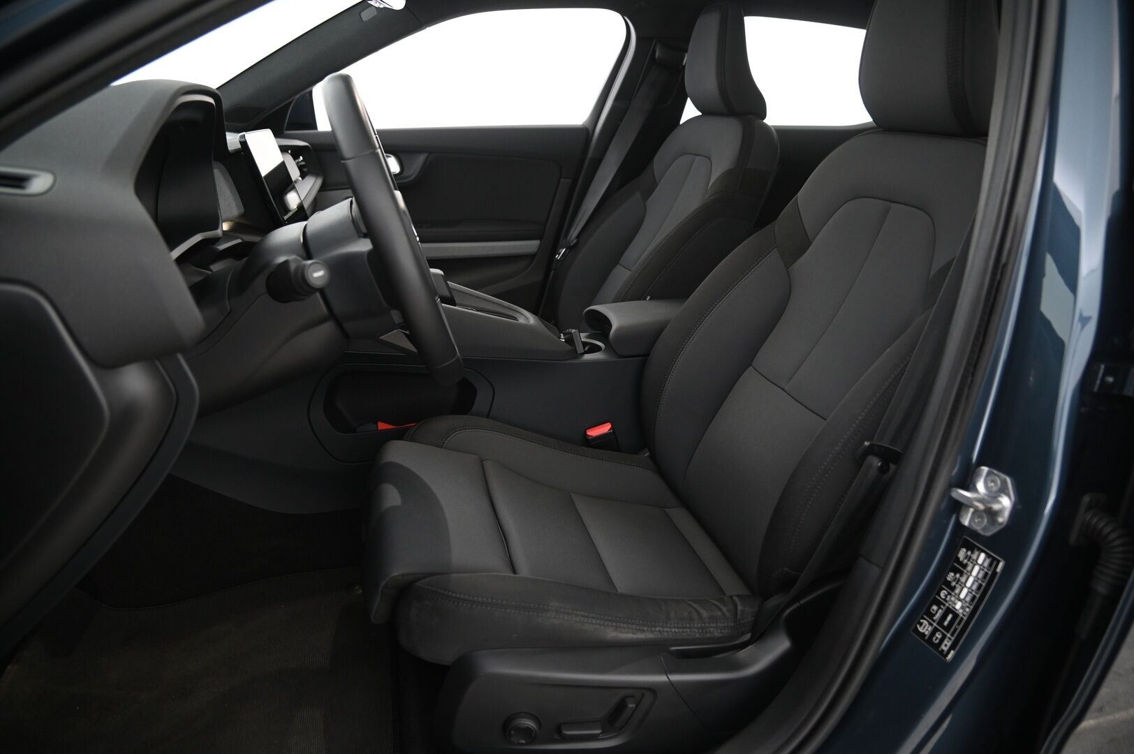 POLESTAR 2 2021 Long Range Dual Motor, 300kW, 78kWh - Pilot & Plus / Harman/Kardon / 360° / Lasikatto / Pixel led