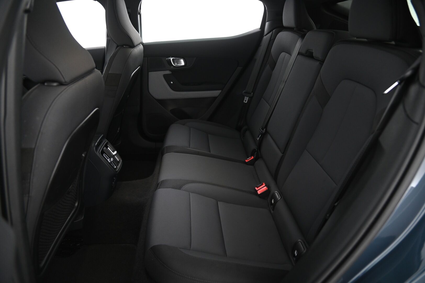 POLESTAR 2 2021 Long Range Dual Motor, 300kW, 78kWh - Pilot & Plus / Harman/Kardon / 360° / Lasikatto / Pixel led