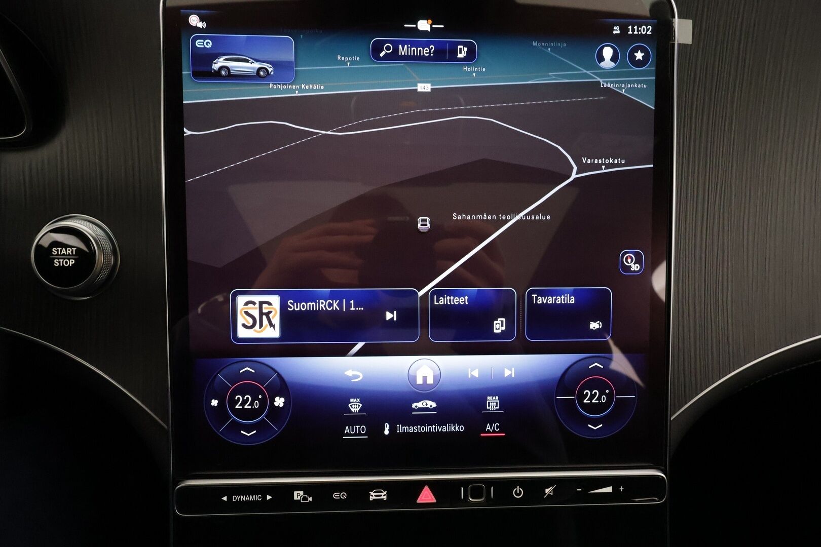 MERCEDES-BENZ EQE SUV 2023 350 4Matic * Distronic+ / Digital Light / 360° / Burmester / Muistipenkit / Panorama / Navi / KeylessGo / Koukku / ILP * - Kahdet renkaat aluvanteilla 