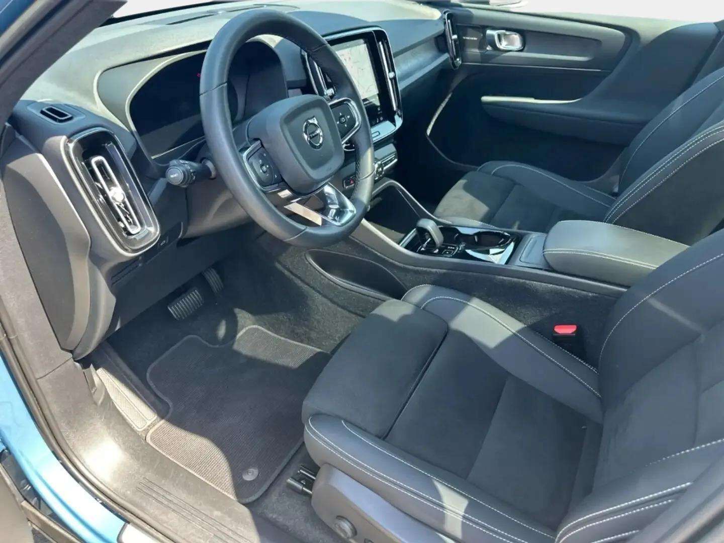 Volvo XC40 2023 Recharge Twin Ultimate aut - ILP / Koukku / 360 / ACC / H&K / Panorama kattoluukku / Kuskilla sähkösäätö + muisti / Led /