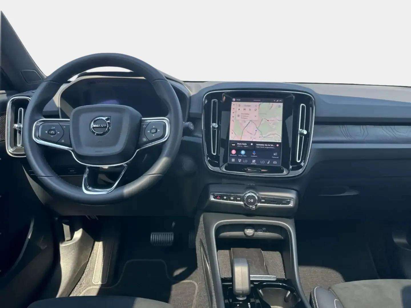 Volvo XC40 2023 Recharge Twin Ultimate aut - ILP / Koukku / 360 / ACC / H&K / Panorama kattoluukku / Kuskilla sähkösäätö + muisti / Led /