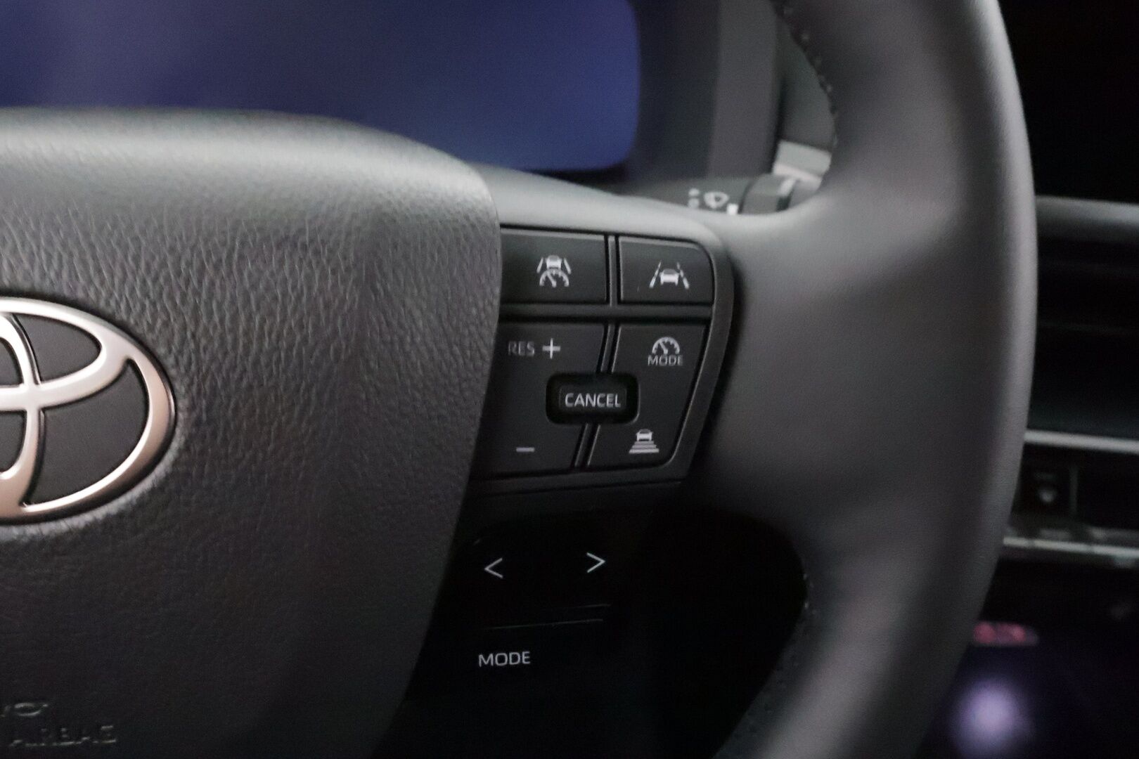 TOYOTA C-HR 2024 1,8 Hybrid Style - | ACC | LED | P.Kamera | Navi | Kaistavahti | Keyless | Katveavustin | Digimittaristo | Merkkihuollot |