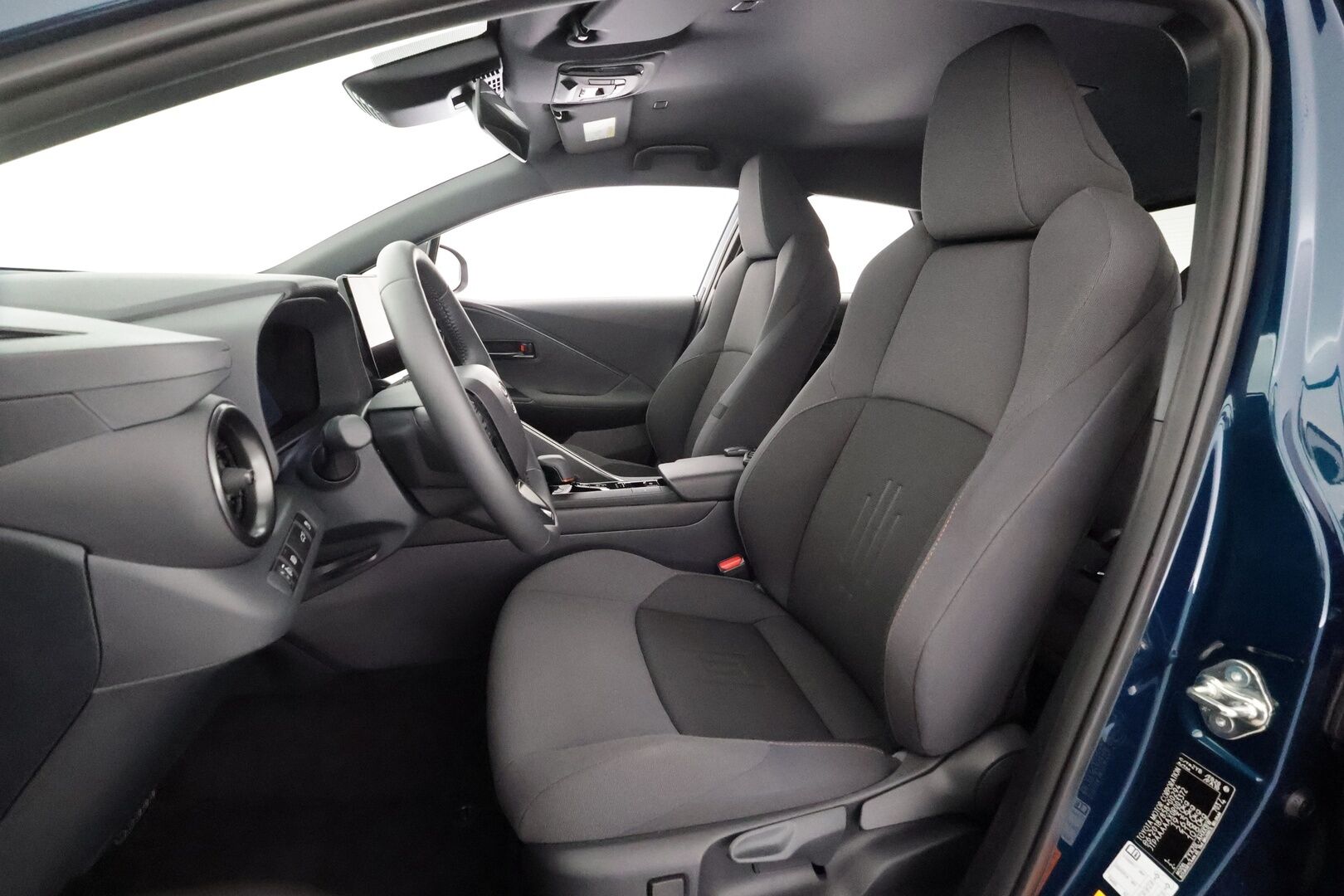 TOYOTA C-HR 2024 1,8 Hybrid Style - | ACC | LED | P.Kamera | Navi | Kaistavahti | Keyless | Katveavustin | Digimittaristo | Merkkihuollot |
