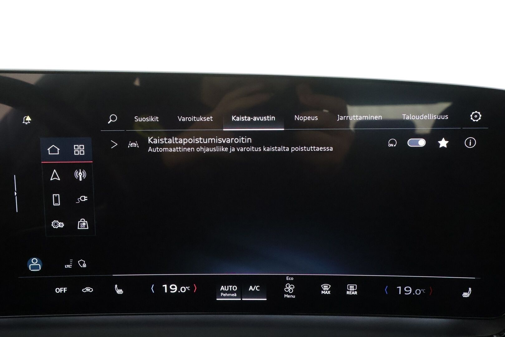 Audi Q6 e-tron 2024 quattro LE S line - ILP | Vetokoukku | ACC | Matrix LED | Akuston esilämmitys | Nahkasisusta | Sporttipenkit Muistilla | Merkkihuollot | 360-Kamera | Supervarusteet!