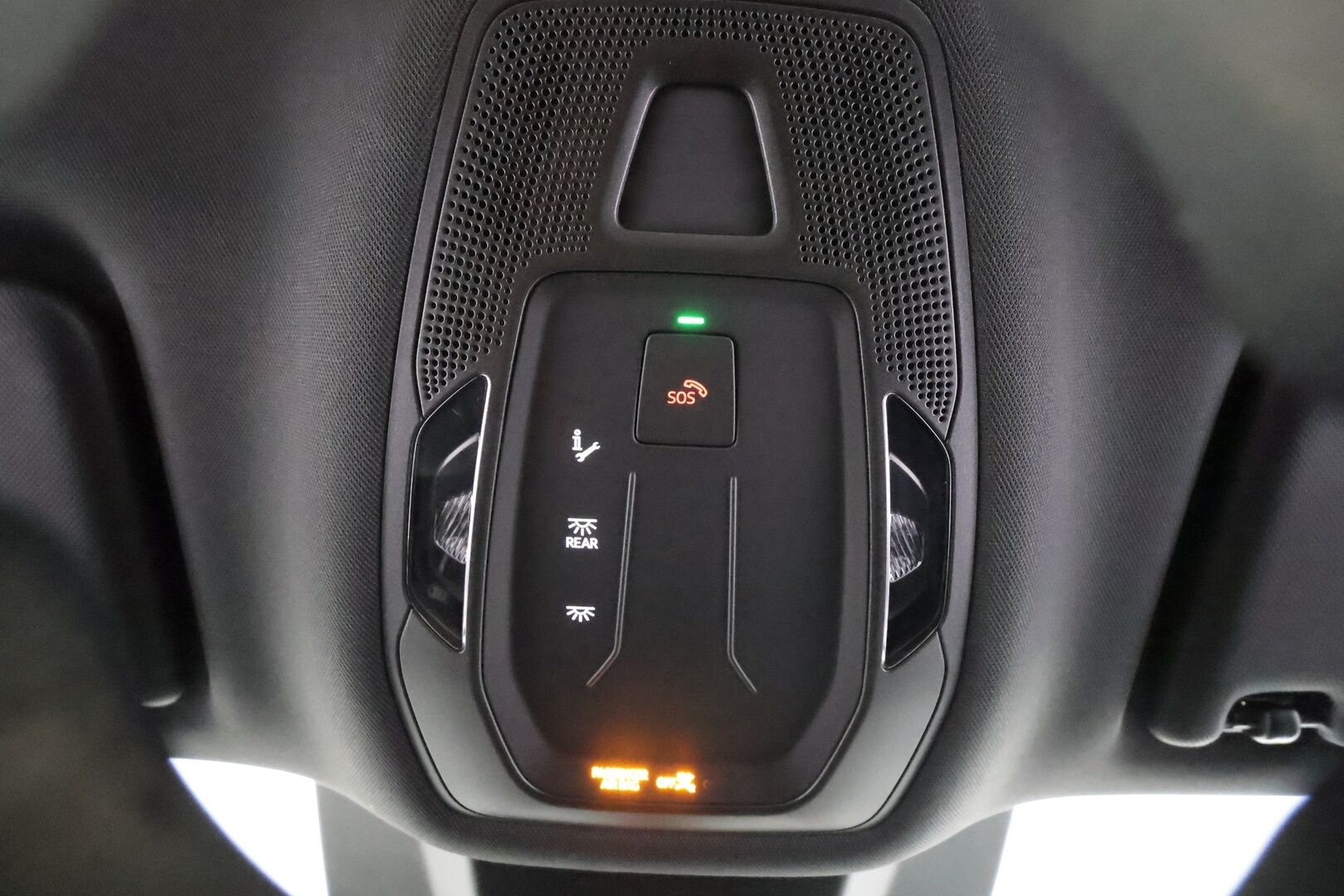 Audi Q6 e-tron 2024 quattro LE S line - ILP | Vetokoukku | ACC | Matrix LED | Akuston esilämmitys | Nahkasisusta | Sporttipenkit Muistilla | Merkkihuollot | 360-Kamera | Supervarusteet!
