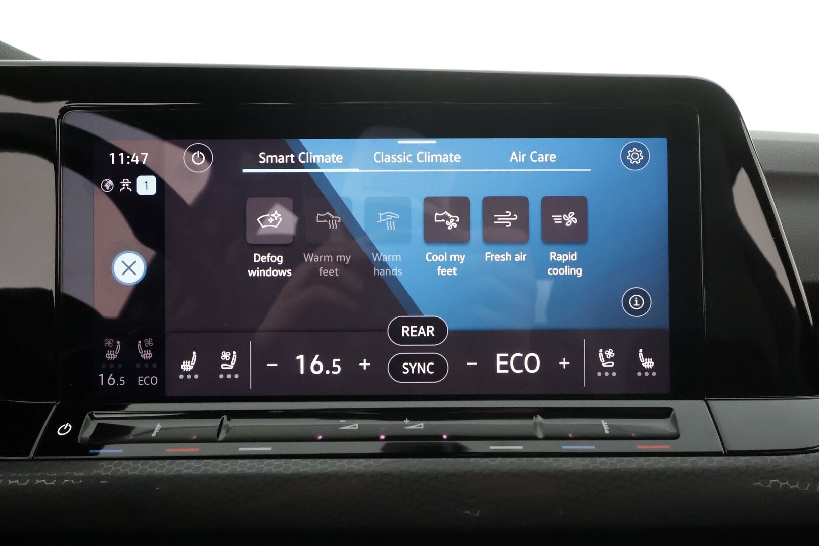 VOLKSWAGEN GOLF 2023 GTE 1.4 TSI Hybrid 180 DSG *ACC / Koukku / Webasto / Matrix-LED / Tuuletetut Nahat / Muistipenkki / Apple&Android * - Merkkihuollettu / Kahdet renkaat