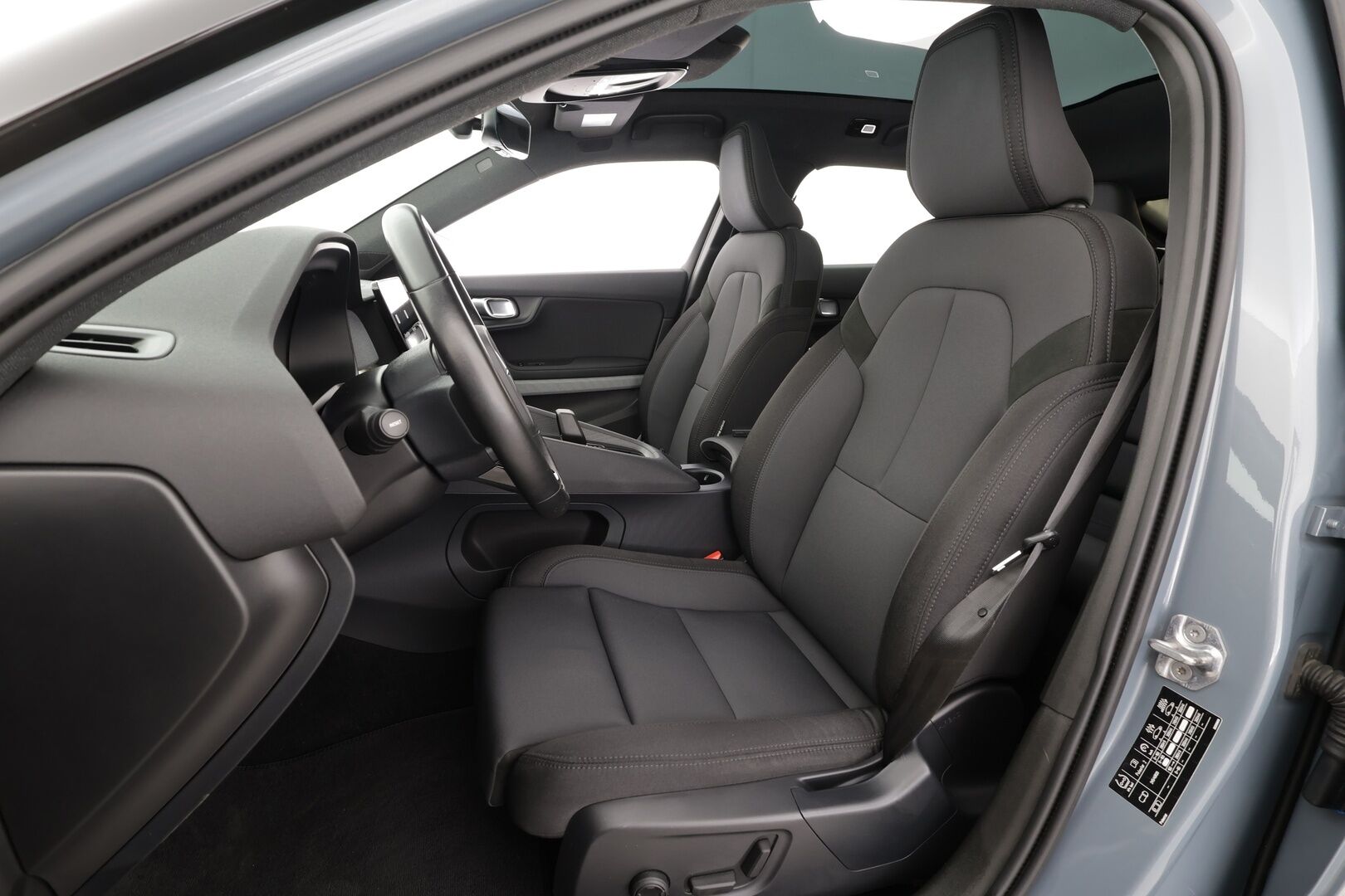 POLESTAR 2 2021 Long Range Dual Motor - | ACC | 360° | Pixel-LED | Harman/Kardon | Lasikatto | Muistipenkki | Sporttipenkit sähköllä | BLIS | Pilot Assist | 2x polestar alut | Merkkihuollettu |