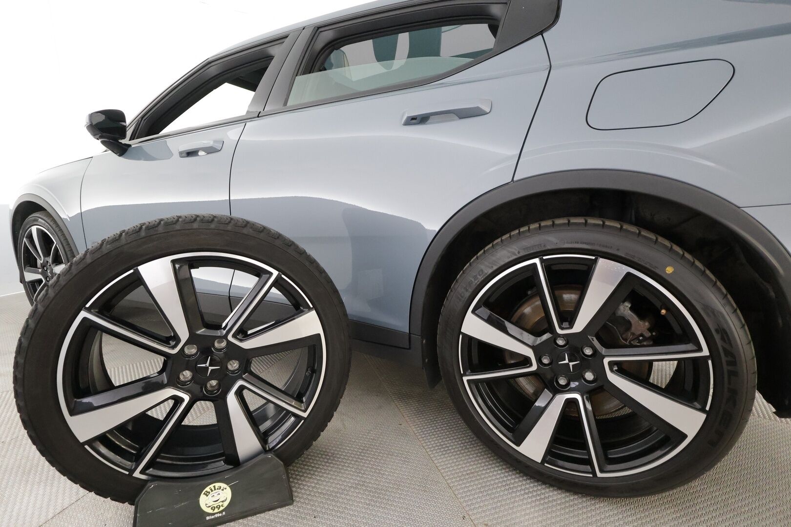 POLESTAR 2 2021 Long Range Dual Motor - | ACC | 360° | Pixel-LED | Harman/Kardon | Lasikatto | Muistipenkki | Sporttipenkit sähköllä | BLIS | Pilot Assist | 2x polestar alut | Merkkihuollettu |
