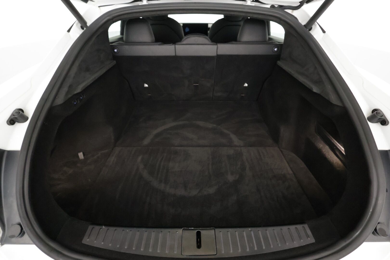 TESLA MODEL S 2023 Long Range AMD Ryzen - | ILP | Ilma-alusta | ACC | Lasikatto | Matrix-LED | P.kamera | Ilmastoitu Muistipenkki | Premium Audio | Navi | Kaistavahti | Keyless | 2x Latauskaapelit | Kahdet renkaat |