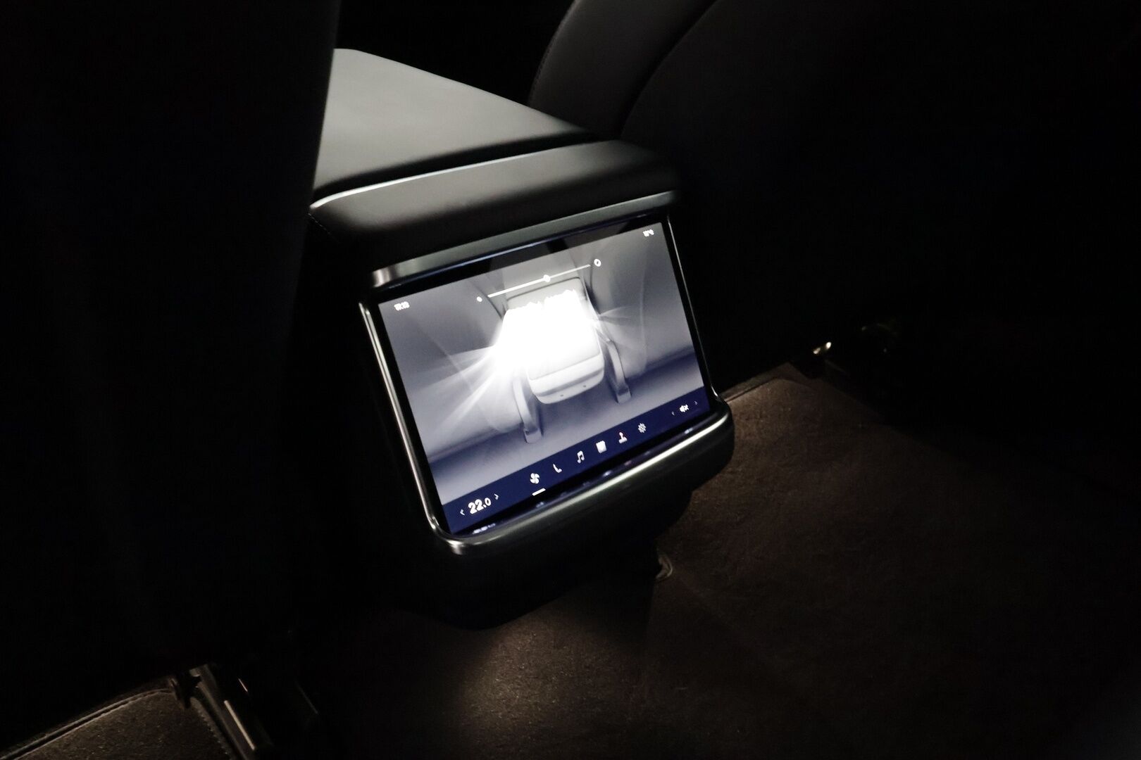 TESLA MODEL S 2023 Long Range AMD Ryzen - | ILP | Ilma-alusta | ACC | Lasikatto | Matrix-LED | P.kamera | Ilmastoitu Muistipenkki | Premium Audio | Navi | Kaistavahti | Keyless | 2x Latauskaapelit | Kahdet renkaat |