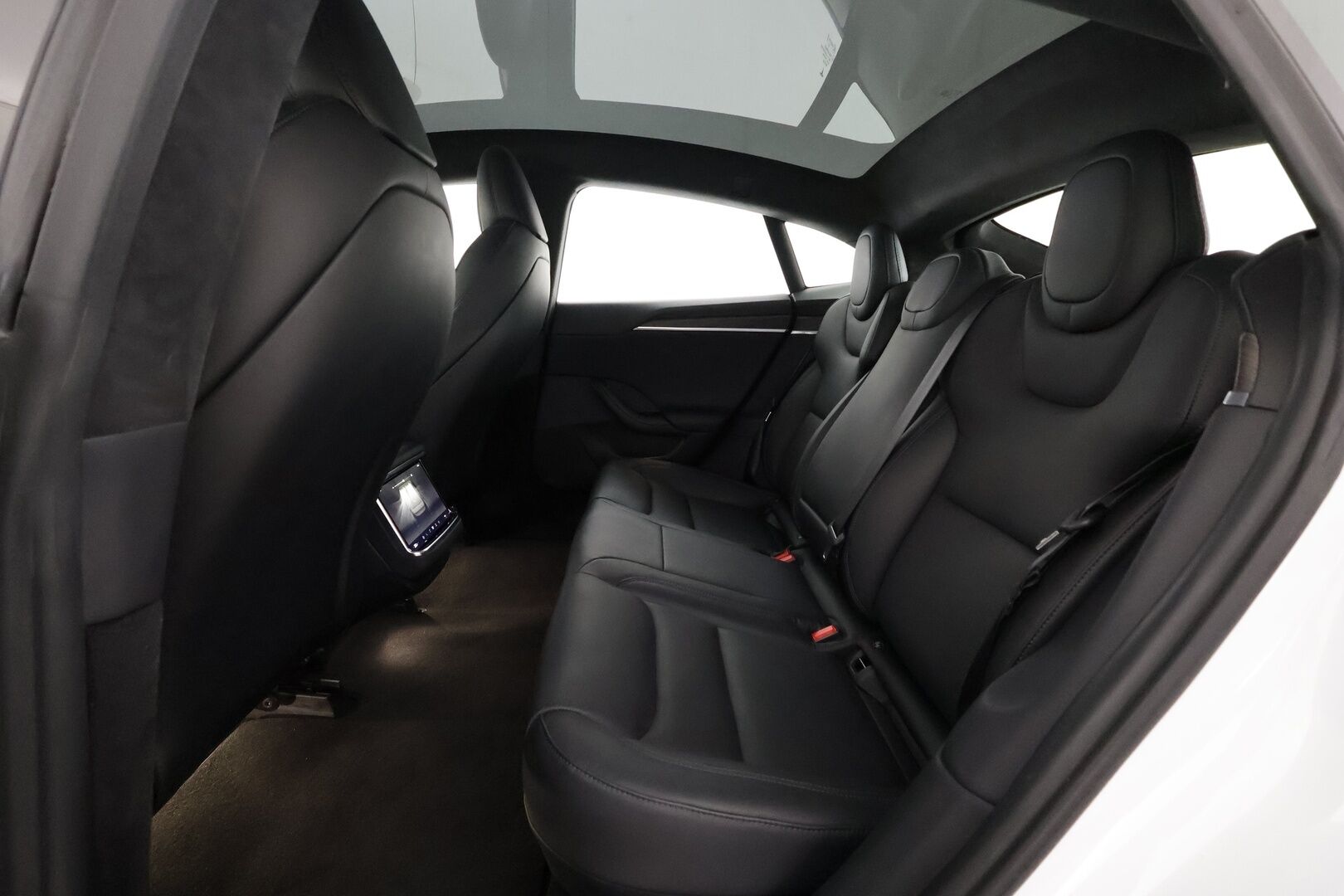 TESLA MODEL S 2023 Long Range AMD Ryzen - | ILP | Ilma-alusta | ACC | Lasikatto | Matrix-LED | P.kamera | Ilmastoitu Muistipenkki | Premium Audio | Navi | Kaistavahti | Keyless | 2x Latauskaapelit | Kahdet renkaat |