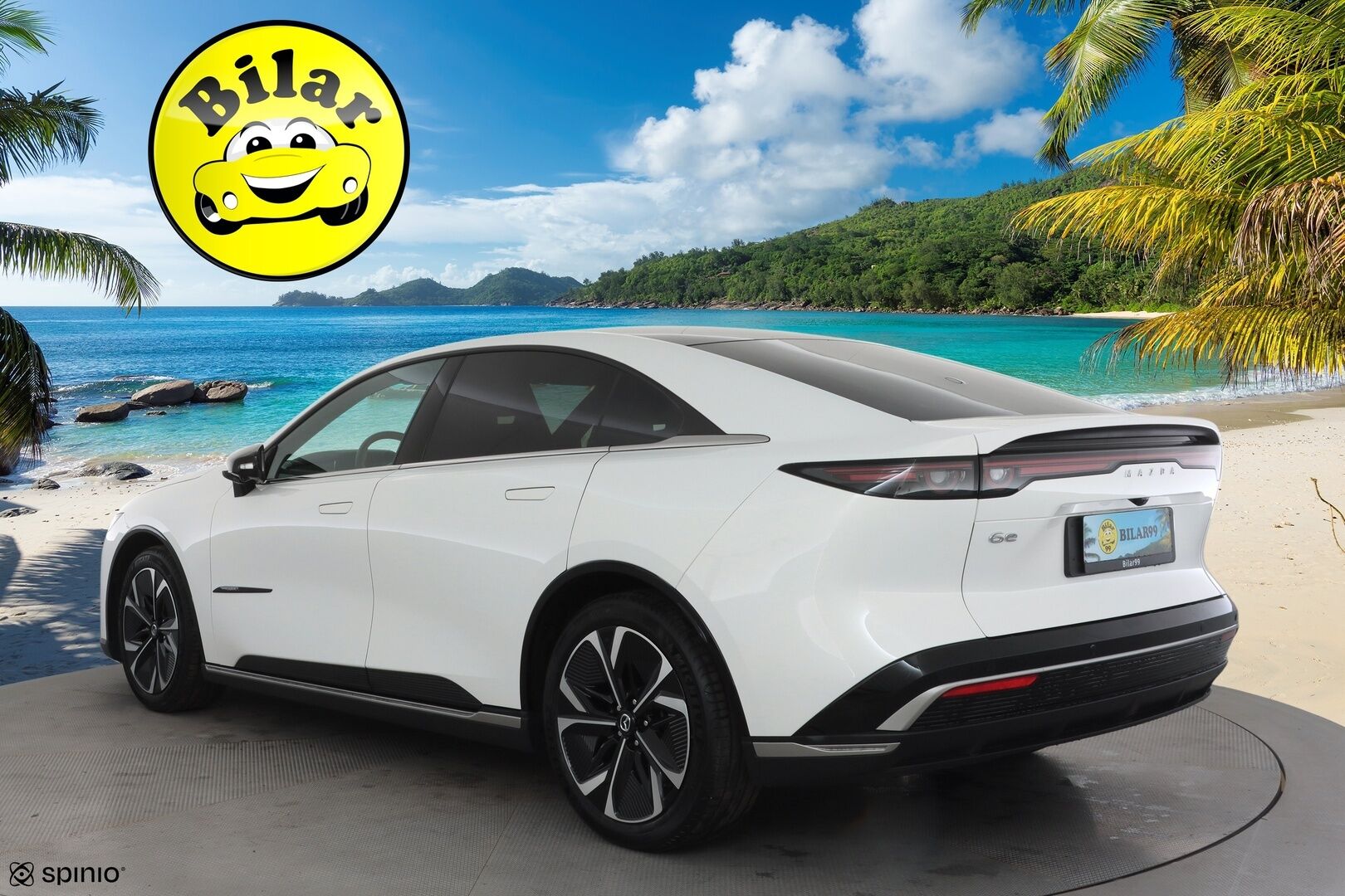 MAZDA 6 2025 e Takumi Plus - | ACC | ILP | Ilm. istuimet sähköllä | HUD | Panorama | Sony | Nahka-mokkakangas -verhoilu | 360° | CTS | BSM | Apple & Android | Ambient light |