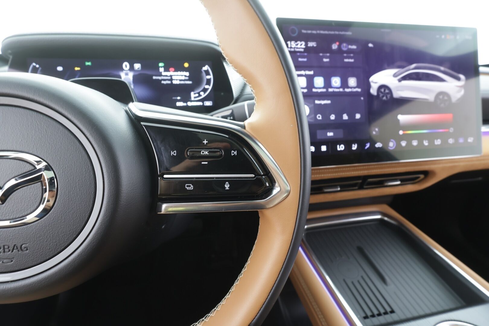 MAZDA 6 2025 e Takumi Plus - | ACC | ILP | Ilm. istuimet sähköllä | HUD | Panorama | Sony | Nahka-mokkakangas -verhoilu | 360° | CTS | BSM | Apple & Android | Ambient light |