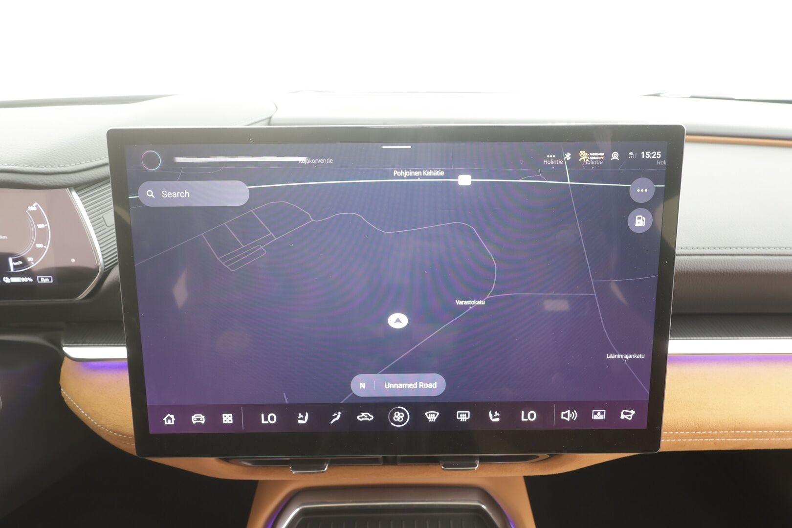MAZDA 6 2025 e Takumi Plus - | ACC | ILP | Ilm. istuimet sähköllä | HUD | Panorama | Sony | Nahka-mokkakangas -verhoilu | 360° | CTS | BSM | Apple & Android | Ambient light |
