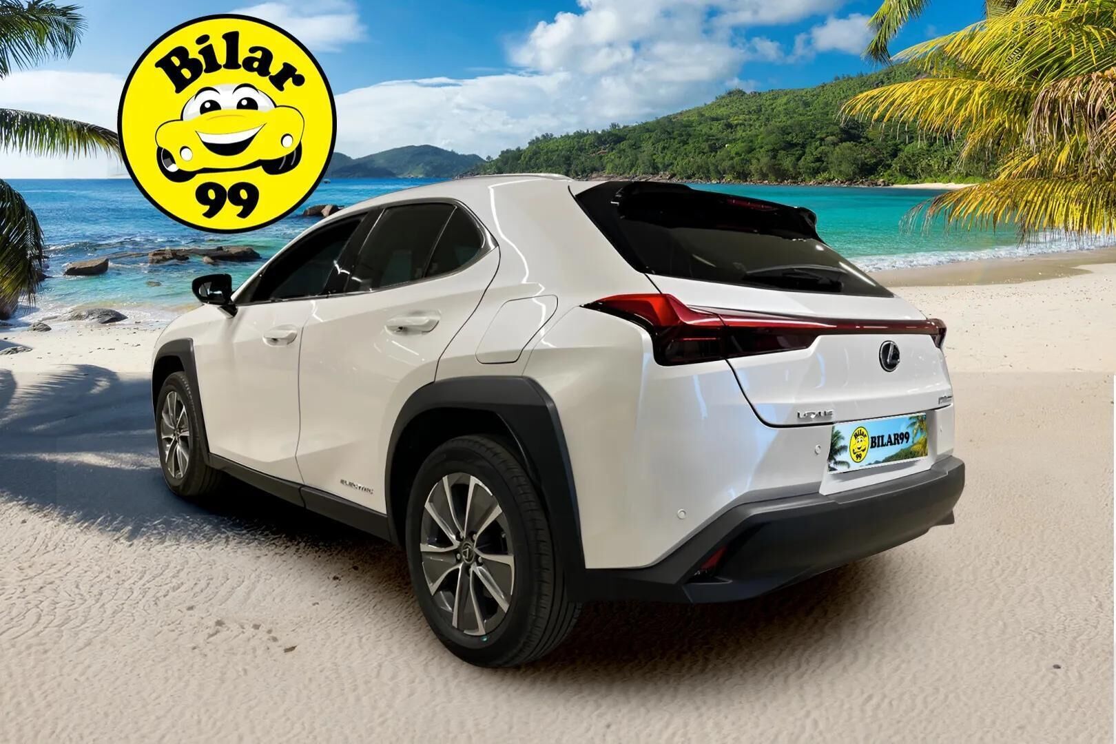 LEXUS UX 2022 300e Premium / Adapt.Vakkari / Tuuletetut nahat / Peruutuskamera / Merkkihuollettu / Kahdet vanteet renkaineen / TULOSSA //