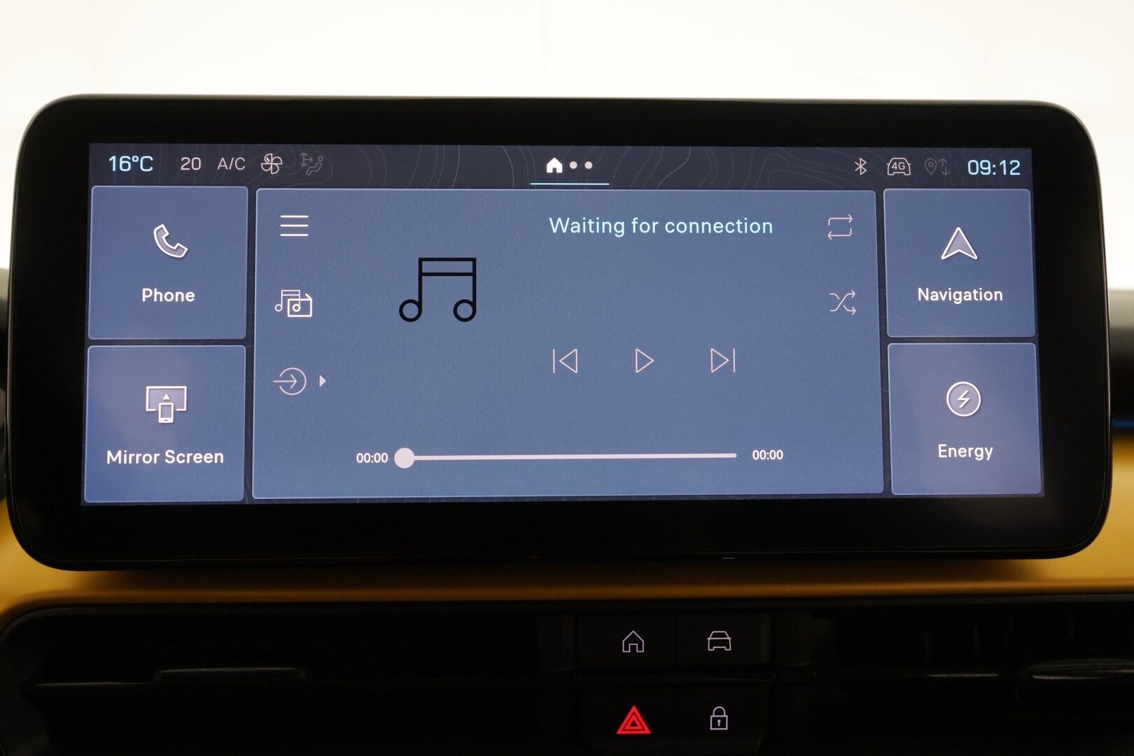 Jeep Avenger 2023 54kWh Automaatti Summit - | ACC | ILP | 11kw lataus | Puolinahat | P.kamera | Lane Assist | BSM | Ambient | Digimittaristo | LED | Apple & Android | Merkkihuollot | 2x renkaat | 