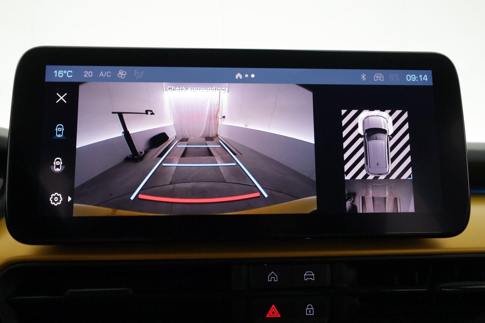 Jeep Avenger 2023 54kWh Automaatti Summit - | ACC | ILP | 11kw lataus | Puolinahat | P.kamera | Lane Assist | BSM | Ambient | Digimittaristo | LED | Apple & Android | Merkkihuollot | 2x renkaat | 