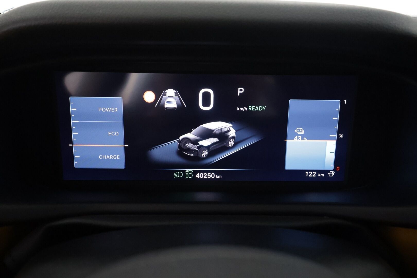 Jeep Avenger 2023 54kWh Automaatti Summit - | ACC | ILP | 11kw lataus | Puolinahat | P.kamera | Lane Assist | BSM | Ambient | Digimittaristo | LED | Apple & Android | Merkkihuollot | 2x renkaat | 