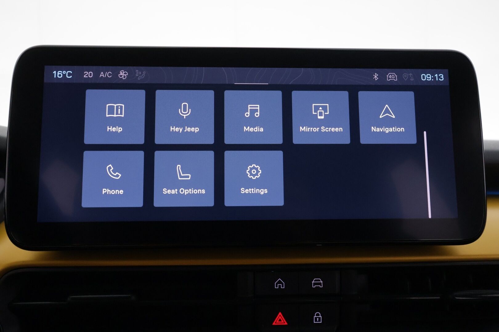 Jeep Avenger 2023 54kWh Automaatti Summit - | ACC | ILP | 11kw lataus | Puolinahat | P.kamera | Lane Assist | BSM | Ambient | Digimittaristo | LED | Apple & Android | Merkkihuollot | 2x renkaat | 