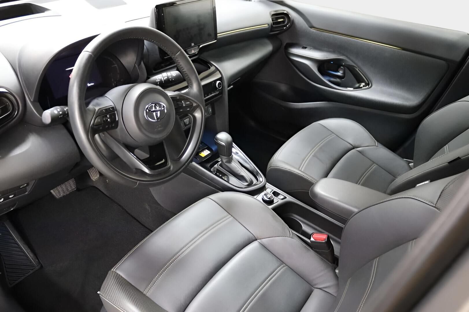 TOYOTA YARIS CROSS 2022 1,5 Hybrid AWD-i Premiere Edition / ACC / HUD / Peruutuskamera / Sähköluukku / TULOSSA - 3,99 % KORKOTARJOUS TÄHÄN AUTOON - 