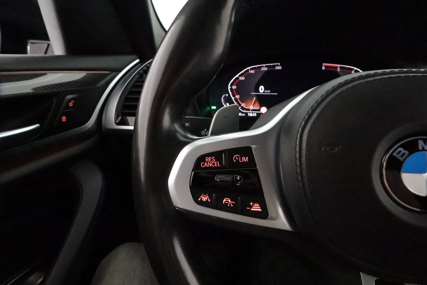 BMW X3 2020 xDrive20d M-Sport **Adapt.vakkari / HUD / Webasto / Koukku / Prof.Navi / 360 Kamera / ComfortAccess / Apple&Android** - 3,99 % KORKOTARJOUS TÄHÄN AUTOON - 