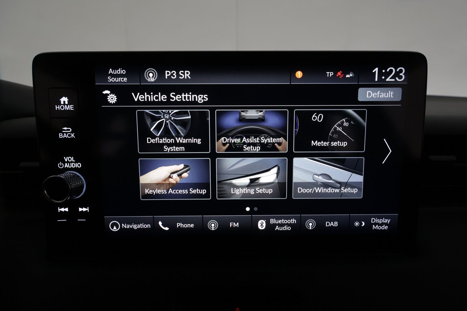 HONDA HR-V 2022 Hybrid Advance **ACC / Navi / LED / P.kamera / KeylessGo / Sähköluukku / Apple&Android / Puolinahat** - Kahdet renkaat aluvanteilla / Merkkihuollettu