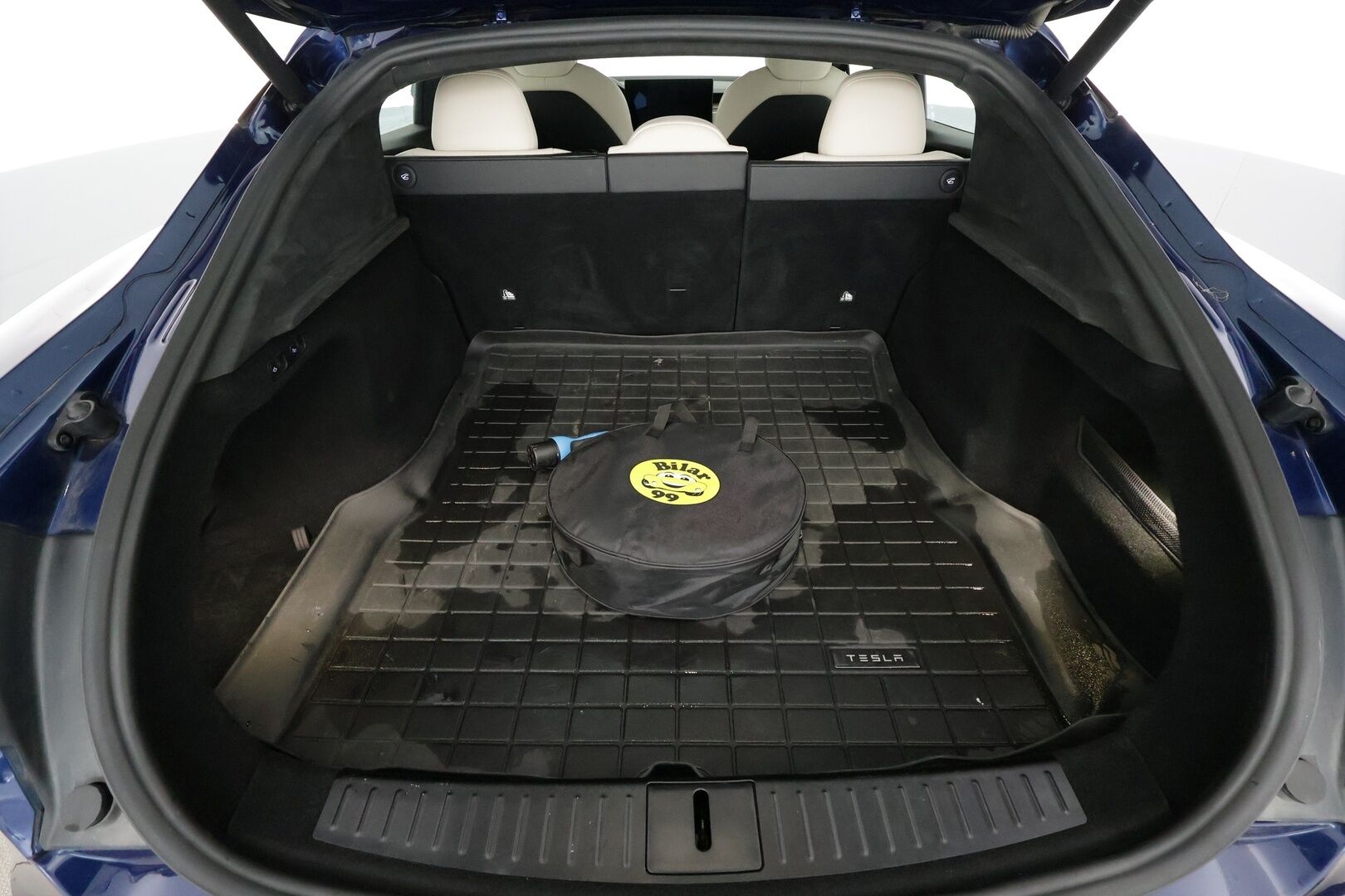 TESLA MODEL S 2023 Long Range - | ILP | Ilma-alusta | ACC | Lasikatto | Matrix-LED | P.kamera | Muistipenkki | Premium Audio | Navi | Kaistavahti | Keyless | 2x Latauskaapelit | Kahdet renkaat |