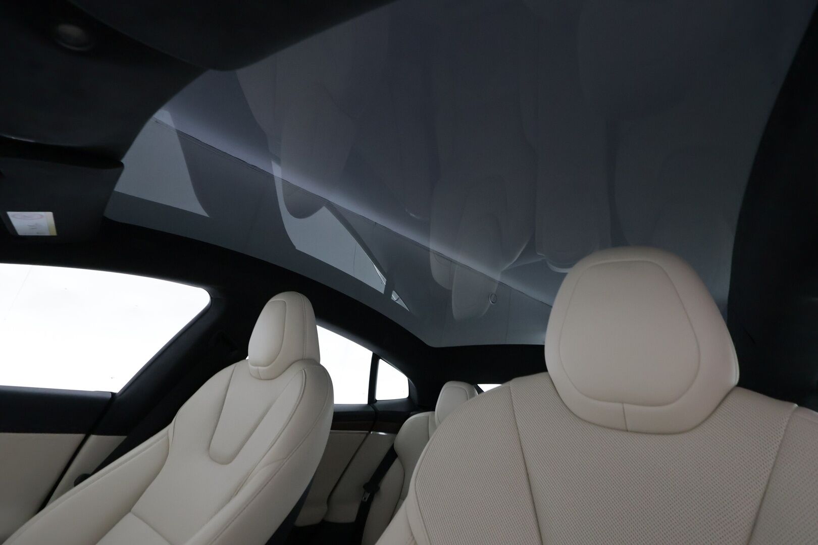 TESLA MODEL S 2023 Long Range - | ILP | Ilma-alusta | ACC | Lasikatto | Matrix-LED | P.kamera | Muistipenkki | Premium Audio | Navi | Kaistavahti | Keyless | 2x Latauskaapelit | Kahdet renkaat |