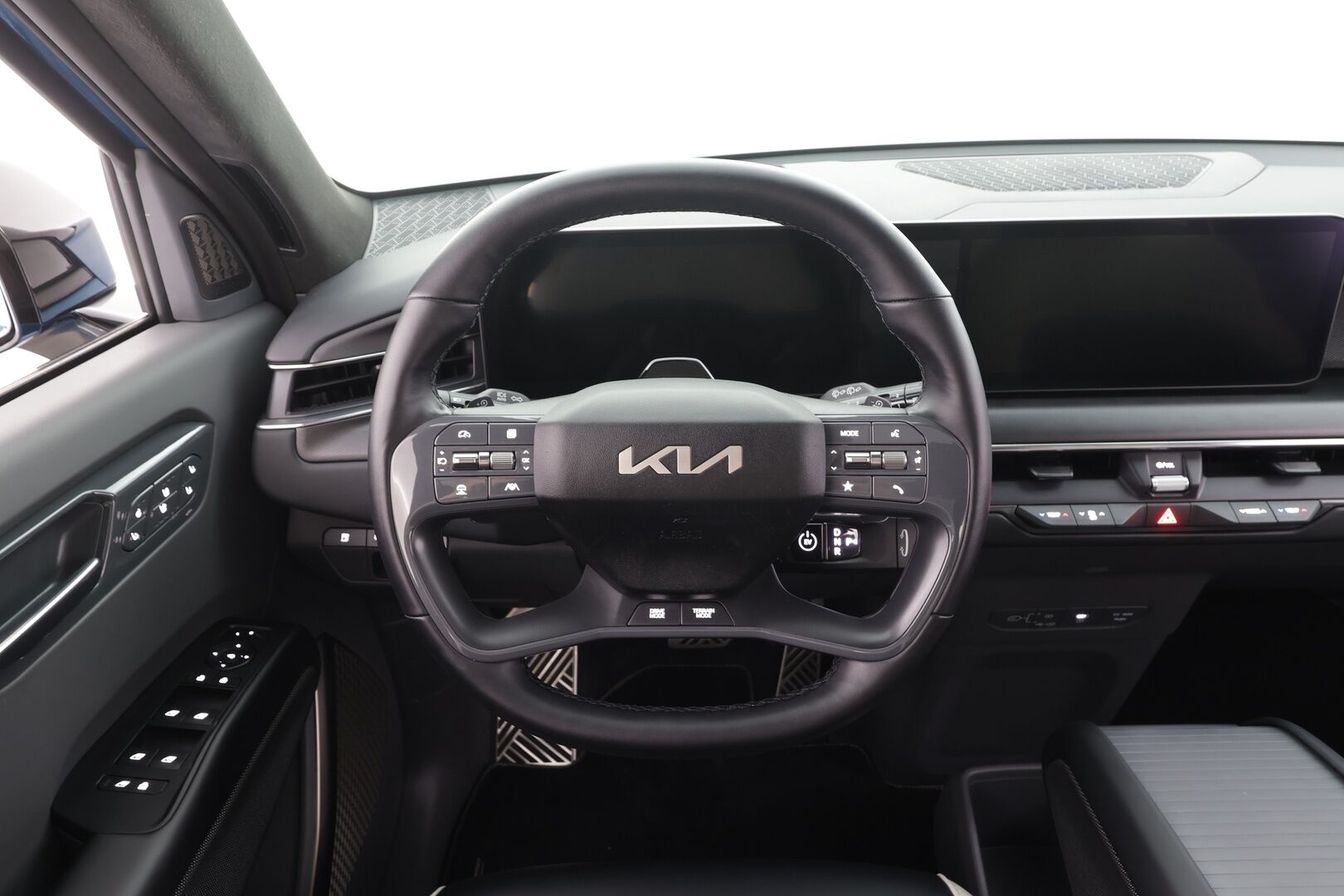 KIA EV9 2024 GT-Line AWD 99,8kWh 384hv 7P - | ACC | ILP | HUD | 360° | Meridian | Ilm. relax nahat | Matrix | Hieronta | Panorama | Muistipenkki | HDA | CTA | BSM | Lämm. ratti | Keyless | ALV | 