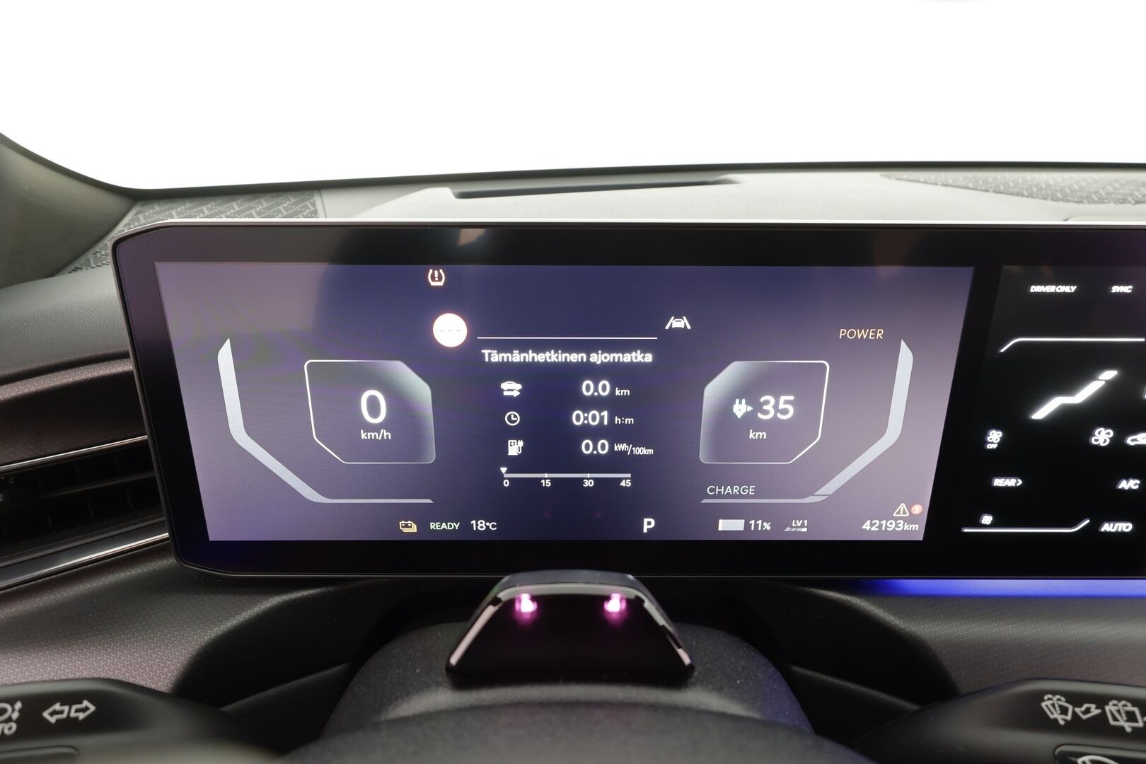 KIA EV9 2024 GT-Line AWD 99,8kWh 384hv 7P - | ACC | ILP | HUD | 360° | Meridian | Ilm. relax nahat | Matrix | Hieronta | Panorama | Muistipenkki | HDA | CTA | BSM | Lämm. ratti | Keyless | ALV | 