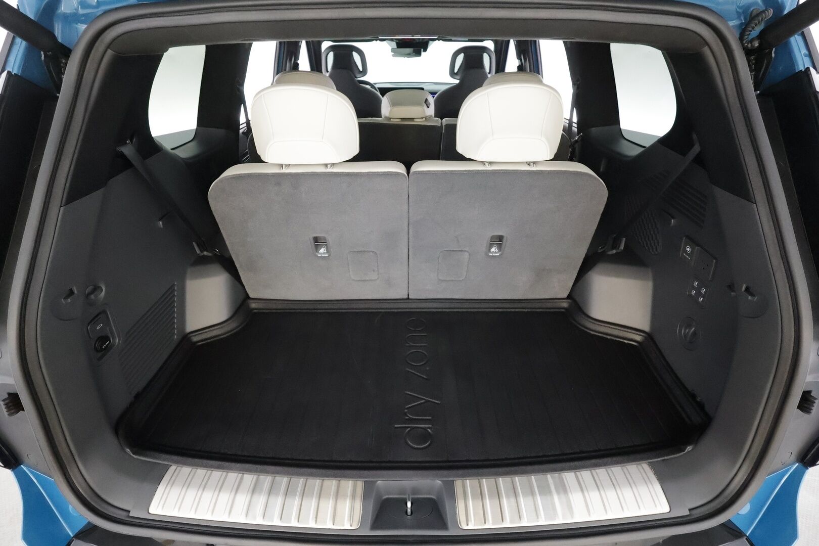 KIA EV9 2024 GT-Line AWD 99,8kWh 384hv 7P - | ACC | ILP | HUD | 360° | Meridian | Ilm. relax nahat | Matrix | Hieronta | Panorama | Muistipenkki | HDA | CTA | BSM | Lämm. ratti | Keyless | ALV | 