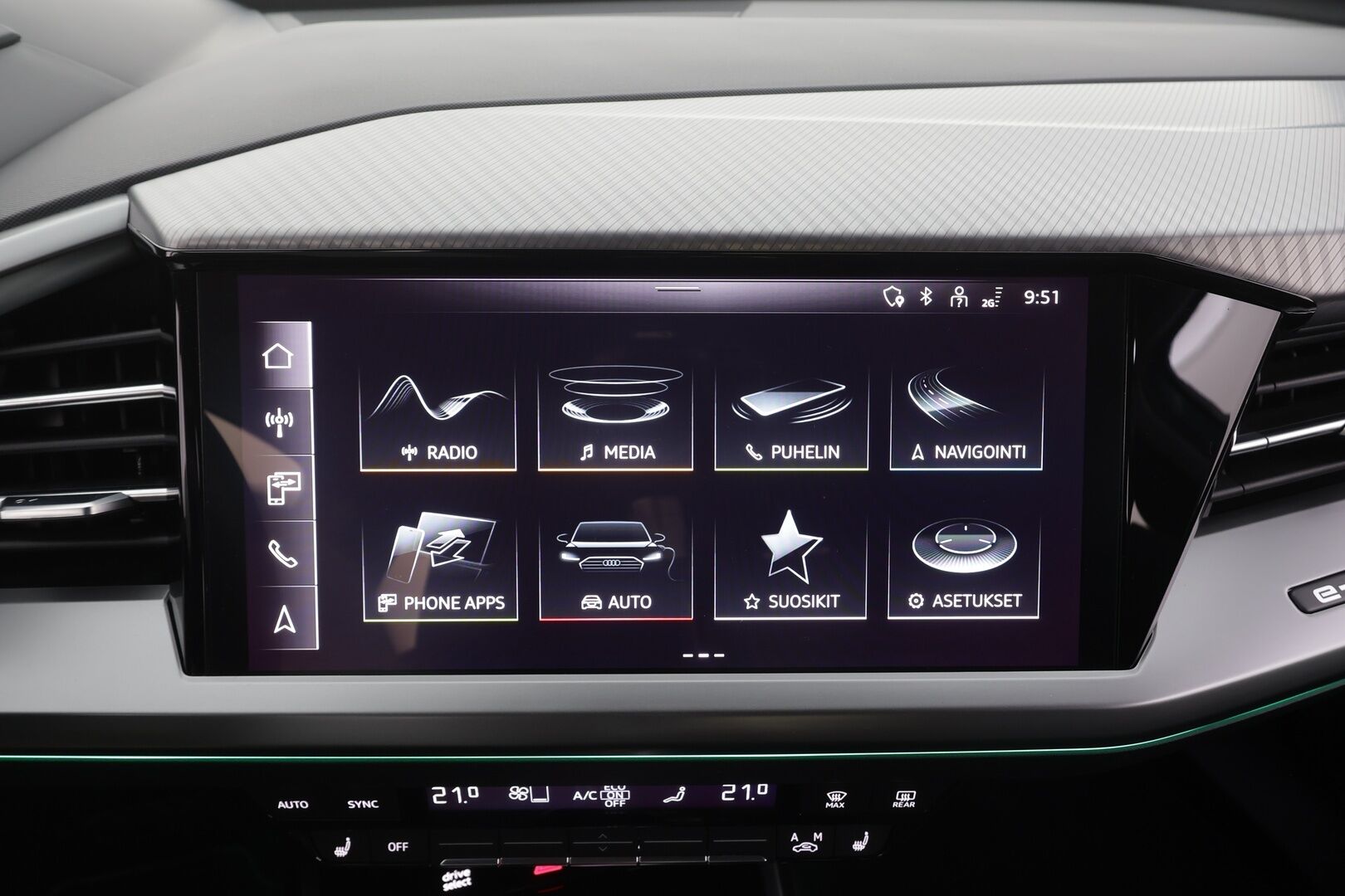 AUDI Q4 E-TRON 2023 40 Sportback S-line - | ACC | ILP | Matrix | Koukku | Sporttipenkit | P.kamera | Ambient | Audi sound system | Sähk. takaluukku |