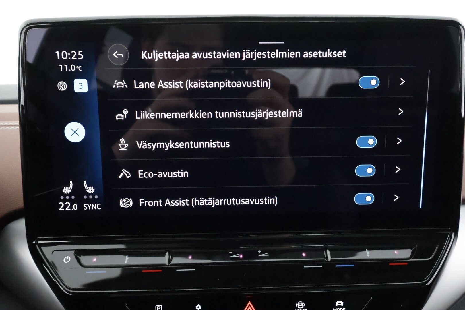 VOLKSWAGEN ID.5 2022 Pro Performance 150 kW * ILP / Koukku / ACC / Matrix-LED / P.tutkat / Navi / Kaistavahti / Digimittaristo * - Kahdet renkaat - Osta nyt, maksa vasta ensi vuonna