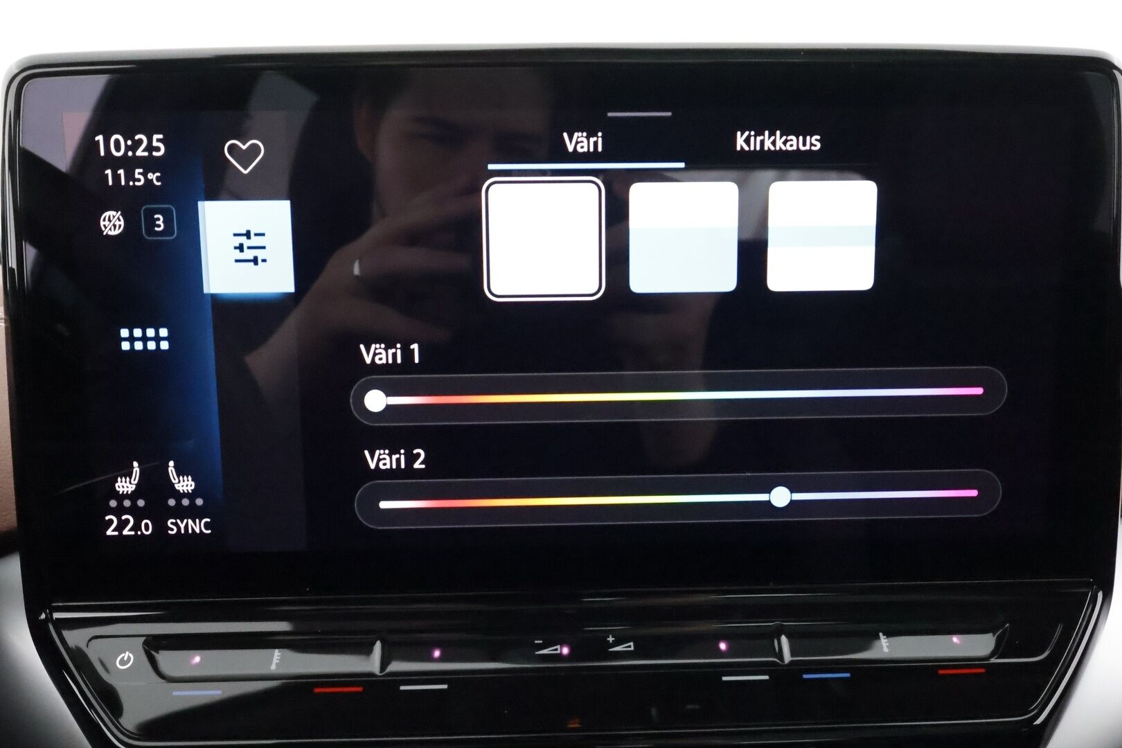 VOLKSWAGEN ID.5 2022 Pro Performance 150 kW * ILP / Koukku / ACC / Matrix-LED / P.tutkat / Navi / Kaistavahti / Digimittaristo * - Kahdet renkaat - Osta nyt, maksa vasta ensi vuonna