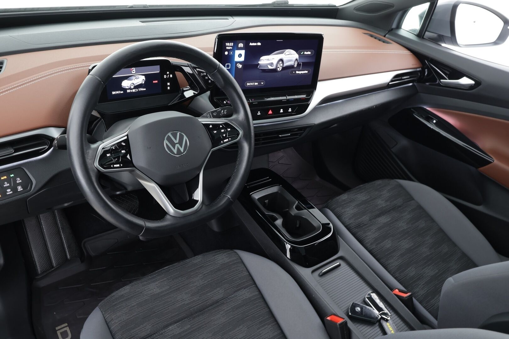 VOLKSWAGEN ID.5 2022 Pro Performance 150 kW * ILP / Koukku / ACC / Matrix-LED / P.tutkat / Navi / Kaistavahti / Digimittaristo * - Kahdet renkaat - Osta nyt, maksa vasta ensi vuonna