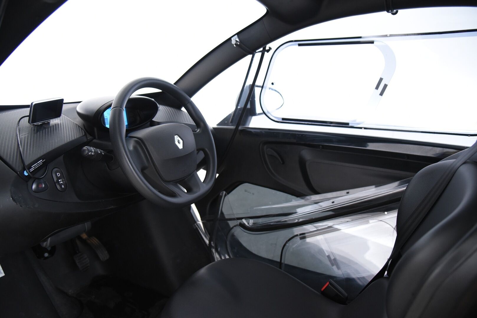 Renault TWIZY 2019 7le 6,1 kWh / - YritysOutlet - Myydään vain yrityksille - Tämä auto myydään YritysOutlet -valikoimasta vain yritykselle / Suomi-auto / Huoltokirja / Digimittaristo
