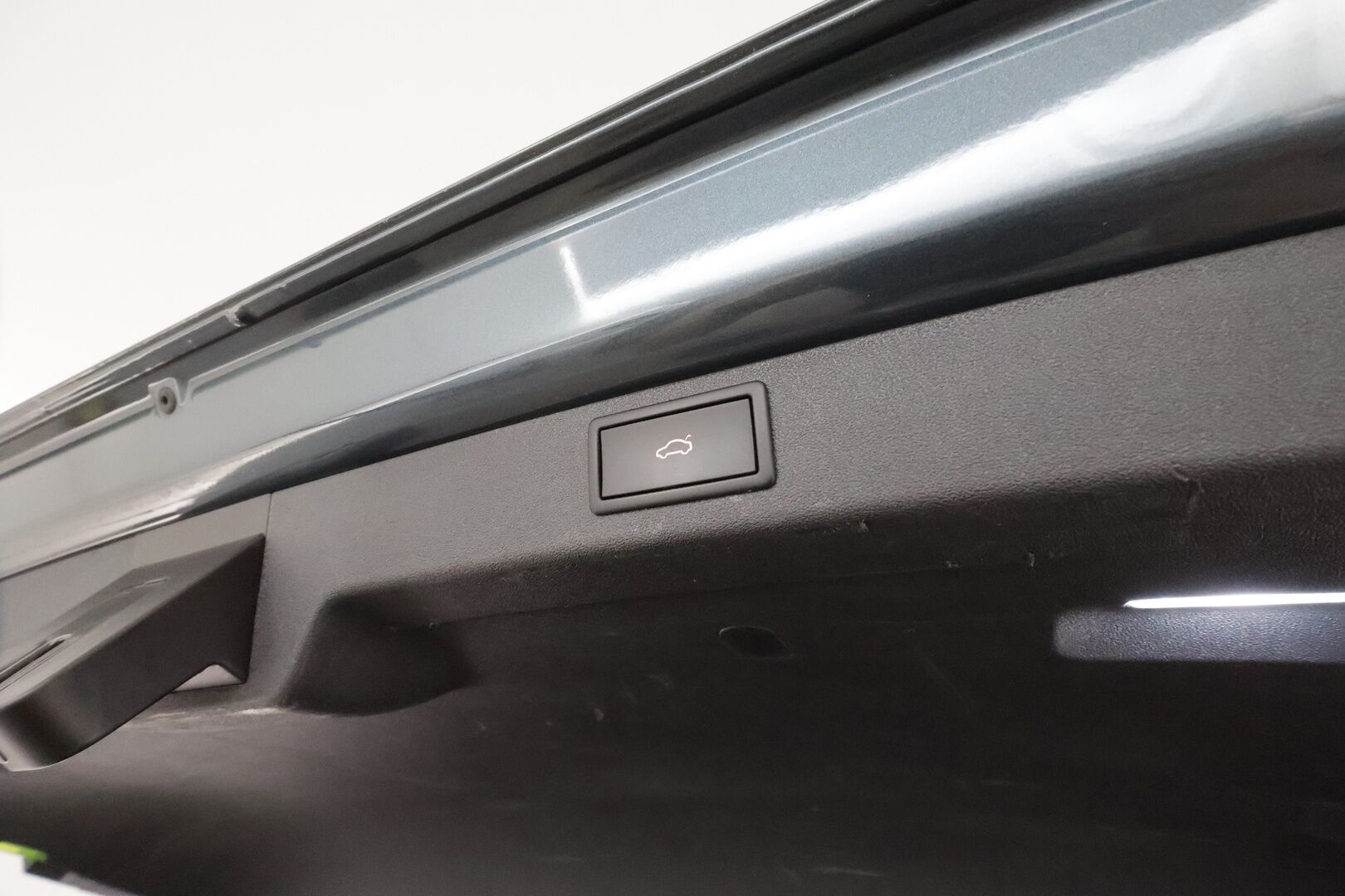 SKODA ENYAQ 2022 80 SportLine iV * Panorama / Lämpöpumppu / Muistipenkit / HUD / Adapt.vakkari / P.kamera / Apple&Android / Keyless - 3,99 % KORKOTARJOUS TÄHÄN AUTOON - 