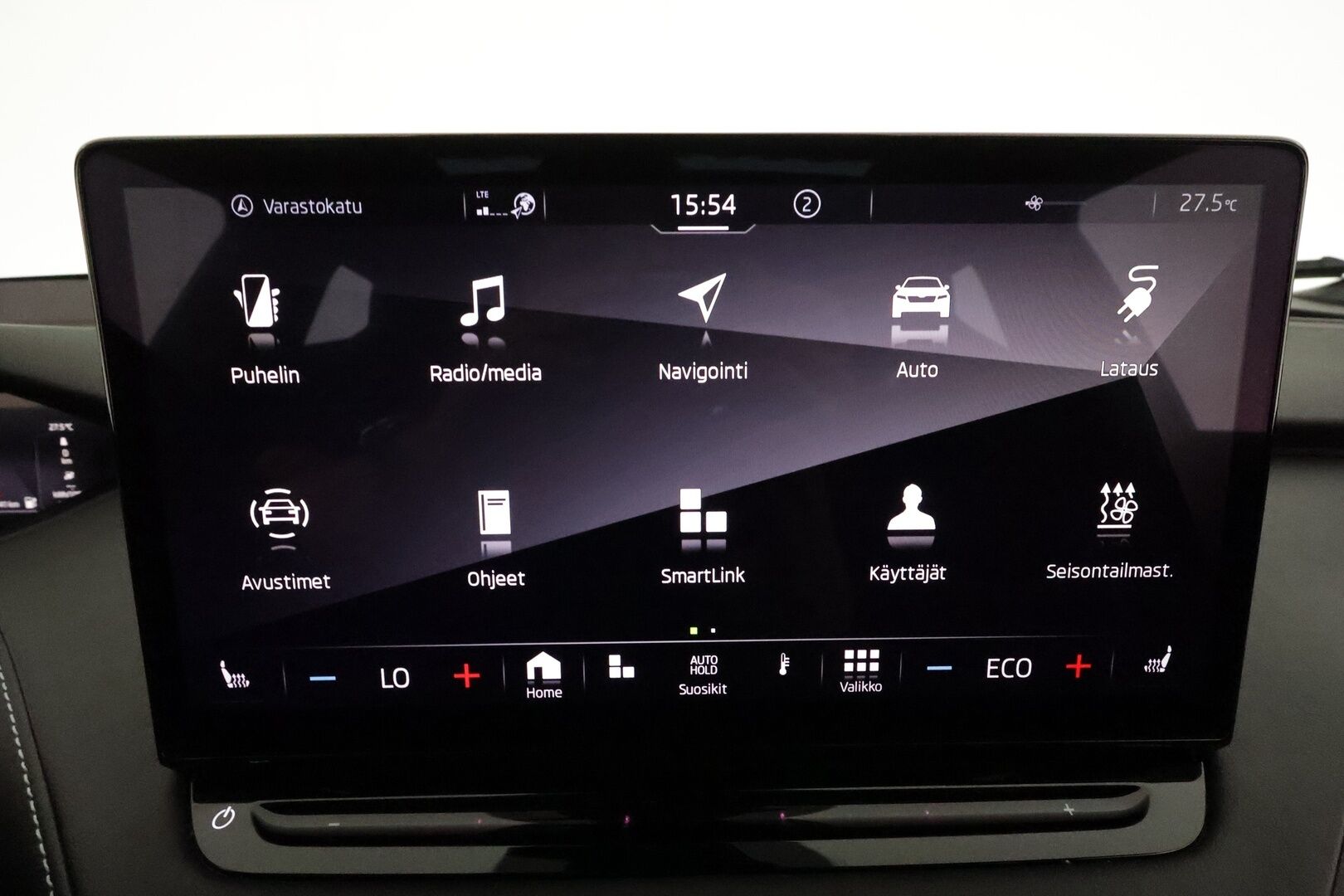 SKODA ENYAQ 2022 80 SportLine iV * Panorama / Lämpöpumppu / Muistipenkit / HUD / Adapt.vakkari / P.kamera / Apple&Android / Keyless - 3,99 % KORKOTARJOUS TÄHÄN AUTOON - 