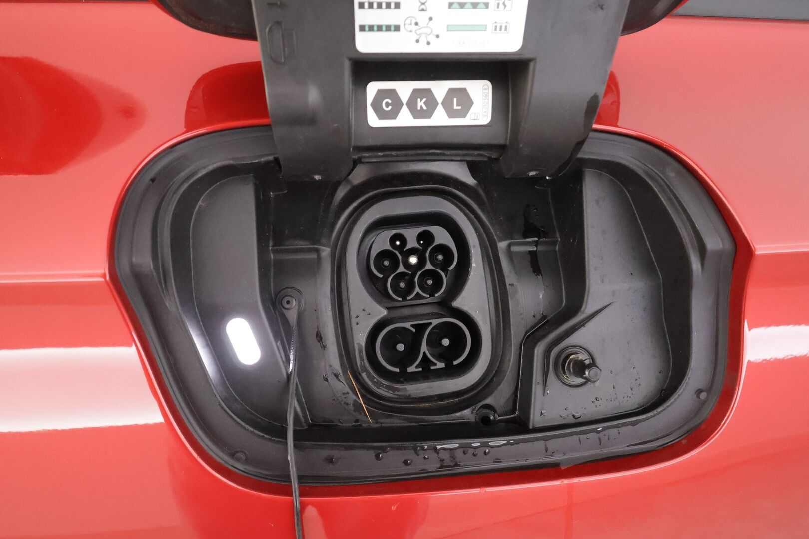 VOLKSWAGEN ID.7 2025 Tourer GTX 4Motion 250kW * ACC / HUD / H&K / Koukku / Matrix LED / 360° / ILP / Muistipenkit hieronnalla / Navi * - Kahdet renkaat aluvanteilla