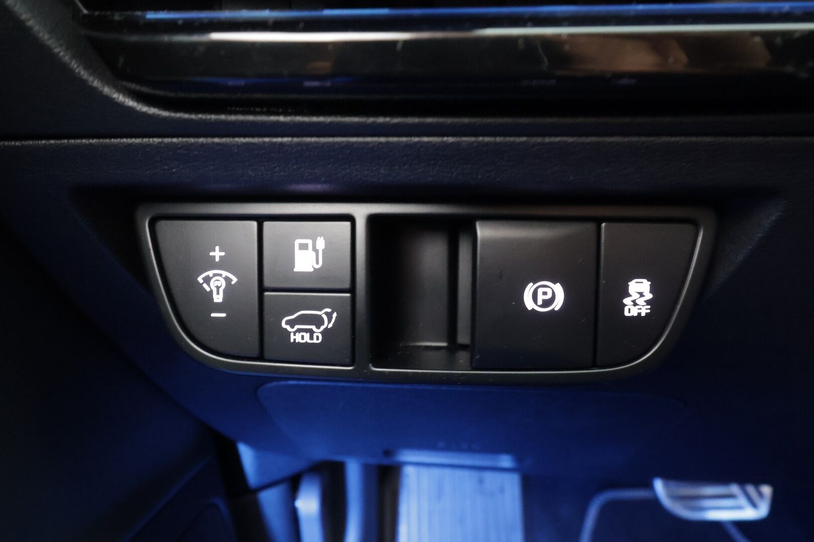 KIA EV6 2024 GT-Line AWD 77 kWh 325hv * ACC / HUD / Muistipenkki / ILP / 360° / Puolinahat / Ilmastoidut penkit / Navi * - Akku kuntotarkastettu SoH 98,7% / Kahdet renkaat aluvanteilla