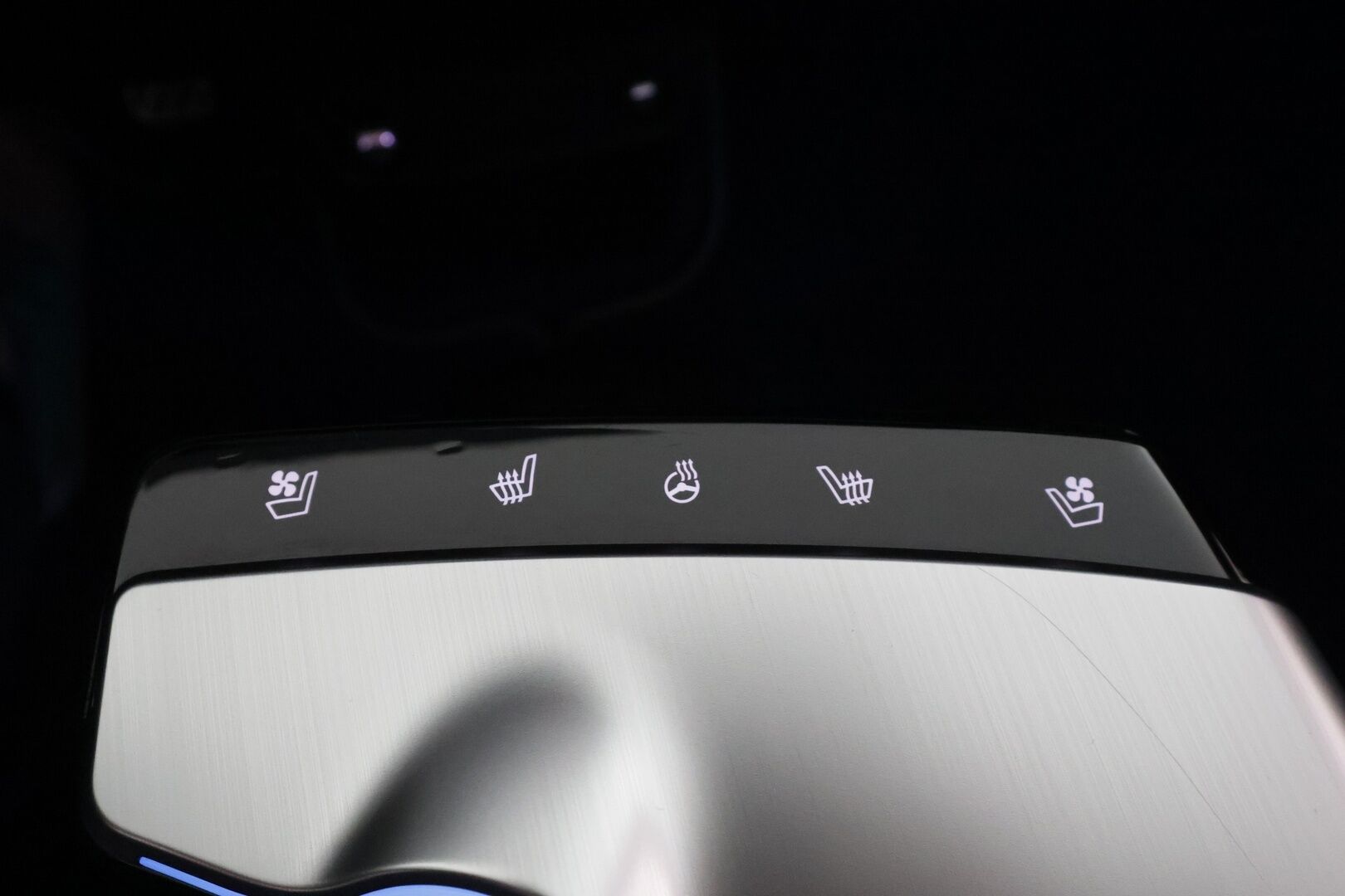KIA EV6 2024 GT-Line AWD 77 kWh 325hv * ACC / HUD / Muistipenkki / ILP / 360° / Puolinahat / Ilmastoidut penkit / Navi * - Akku kuntotarkastettu SoH 98,7% / Kahdet renkaat aluvanteilla