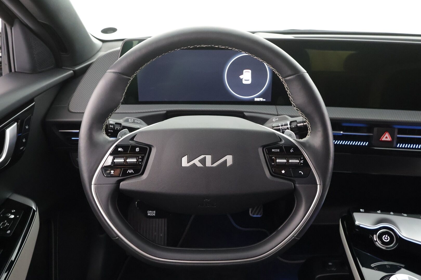 KIA EV6 2024 GT-Line AWD 77 kWh 325hv * ACC / HUD / Muistipenkki / ILP / 360° / Puolinahat / Ilmastoidut penkit / Navi * - Akku kuntotarkastettu SoH 98,7% / Kahdet renkaat aluvanteilla