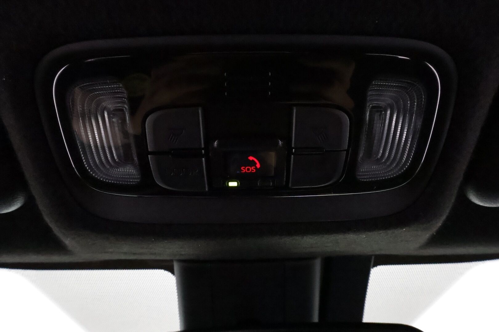 TOYOTA YARIS CROSS 2022 1,5 Hybrid AWD-i Adventure **Adapt.vakkari / P.kamera / KeylessGo / Puolinahat / LED** - Näyttävä hyvillä varusteilla oleva 1.omisteinen neliveto Yaris!