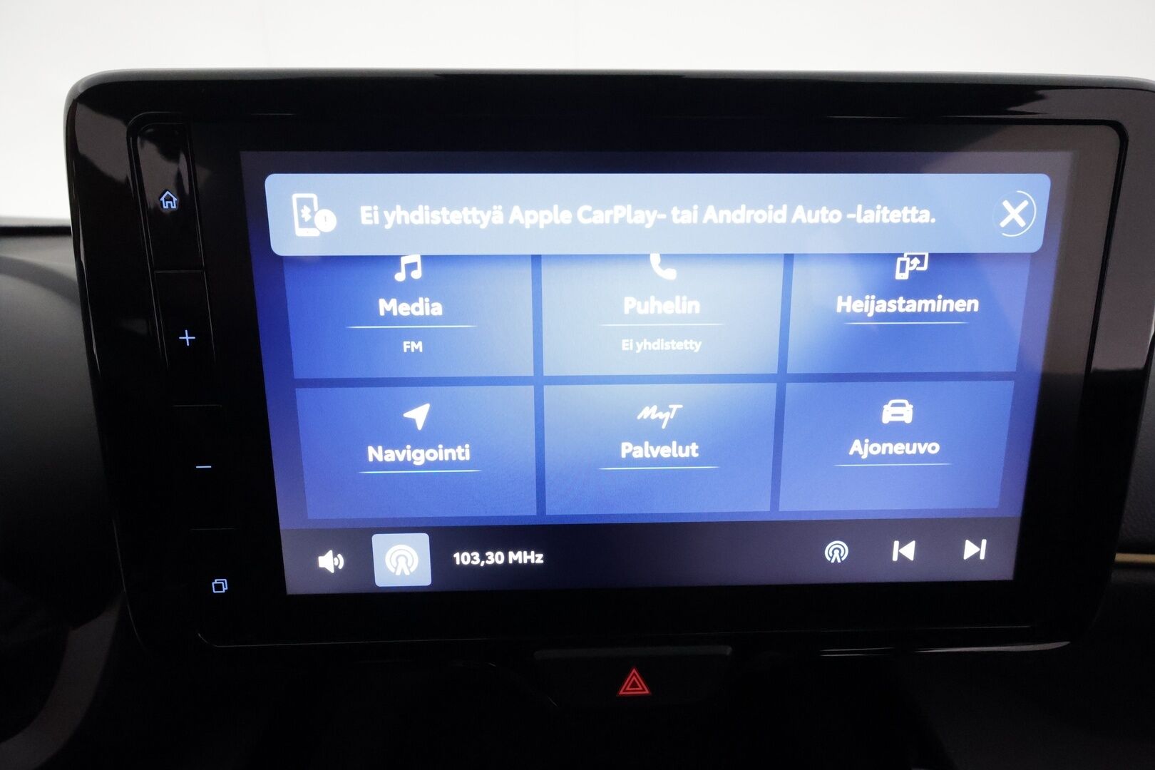 TOYOTA YARIS CROSS 2022 1,5 Hybrid AWD-i Adventure **Adapt.vakkari / P.kamera / KeylessGo / Puolinahat / LED** - Näyttävä hyvillä varusteilla oleva 1.omisteinen neliveto Yaris!