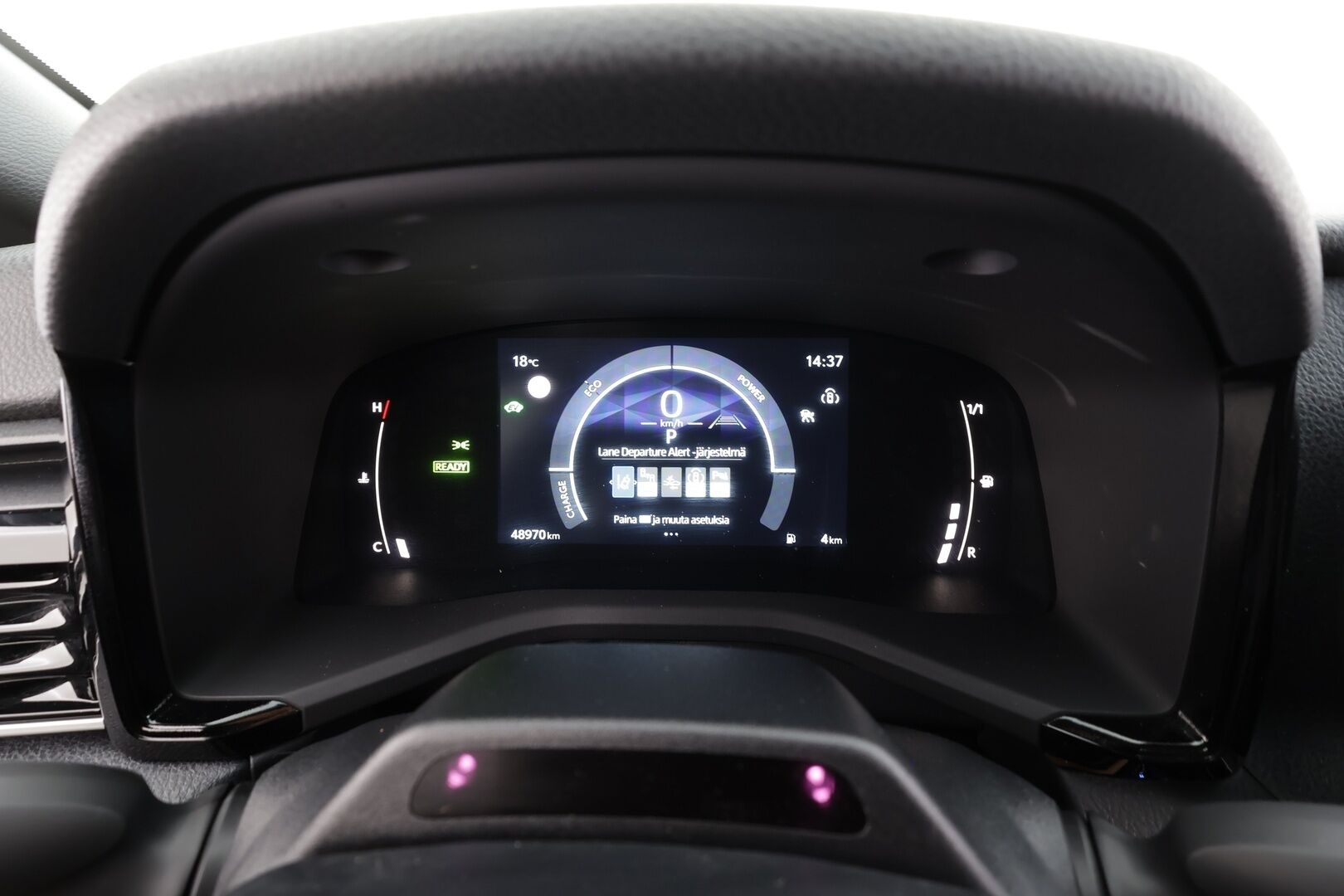 TOYOTA CAMRY 2025 Style - | ACC | Nahkaverhoilu | Sähköpenkki | P.kamera ja tutkat | LDA | BSM | PDA | Keyless | LED | Aut. pitkät | Navi | Lämm. ratti | Lämm. tuulilasi | 