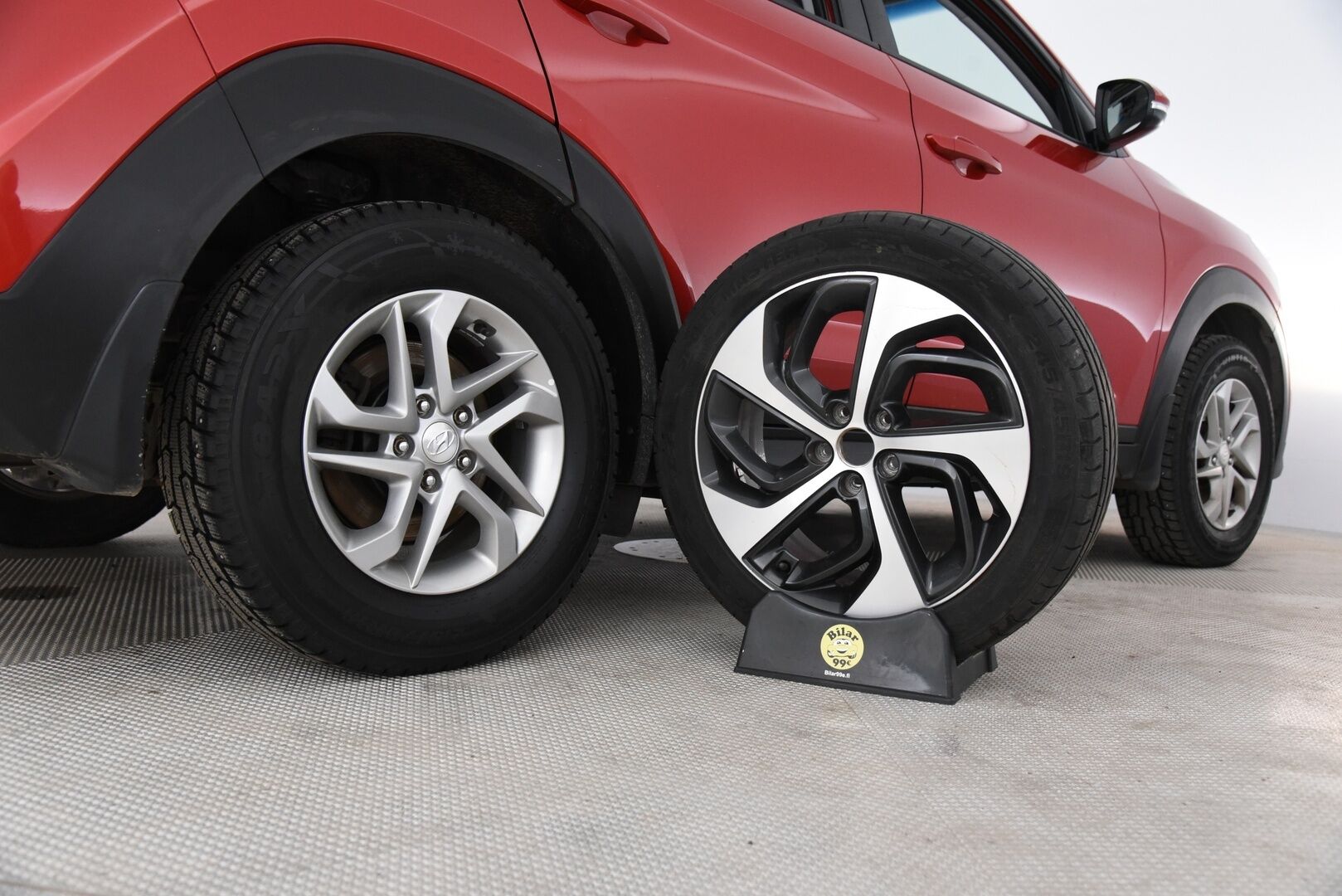 Hyundai Tucson 2016 1,6 6MT ISG Comfort / Vetokoukku / P-Kamera / Vakkari / Lämm. Ohjauspyörä - Erinomainen huoltohistoria! / 2x renkaat aluvanteilla - HULLUT JOULUT KORKOTARJOUS 2,49% 