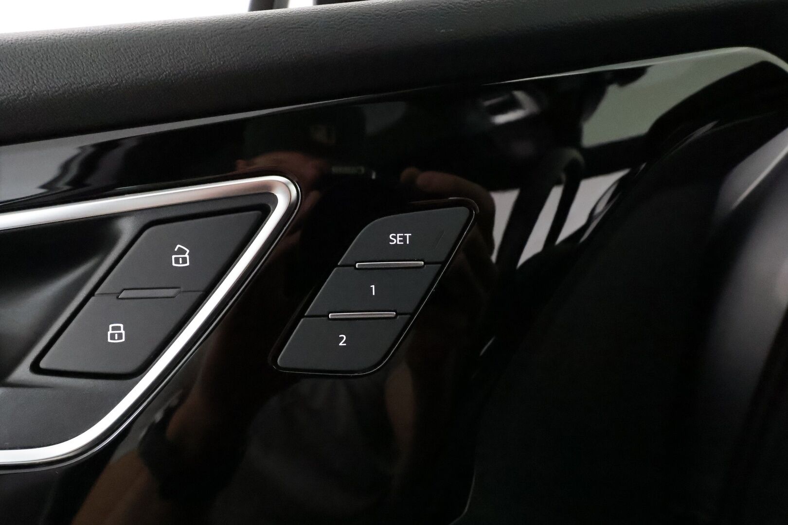 AUDI Q4 E-TRON 2022 Sportback e-tron 50 quattro **HUD / Adapt.vakkari / Lämpöpumppu / Panoraama / Sporttipenkit / Matrix LED / P.kamera** - 3,99 % KORKOTARJOUS TÄHÄN AUTOON - Akku kuntotarkastettu!